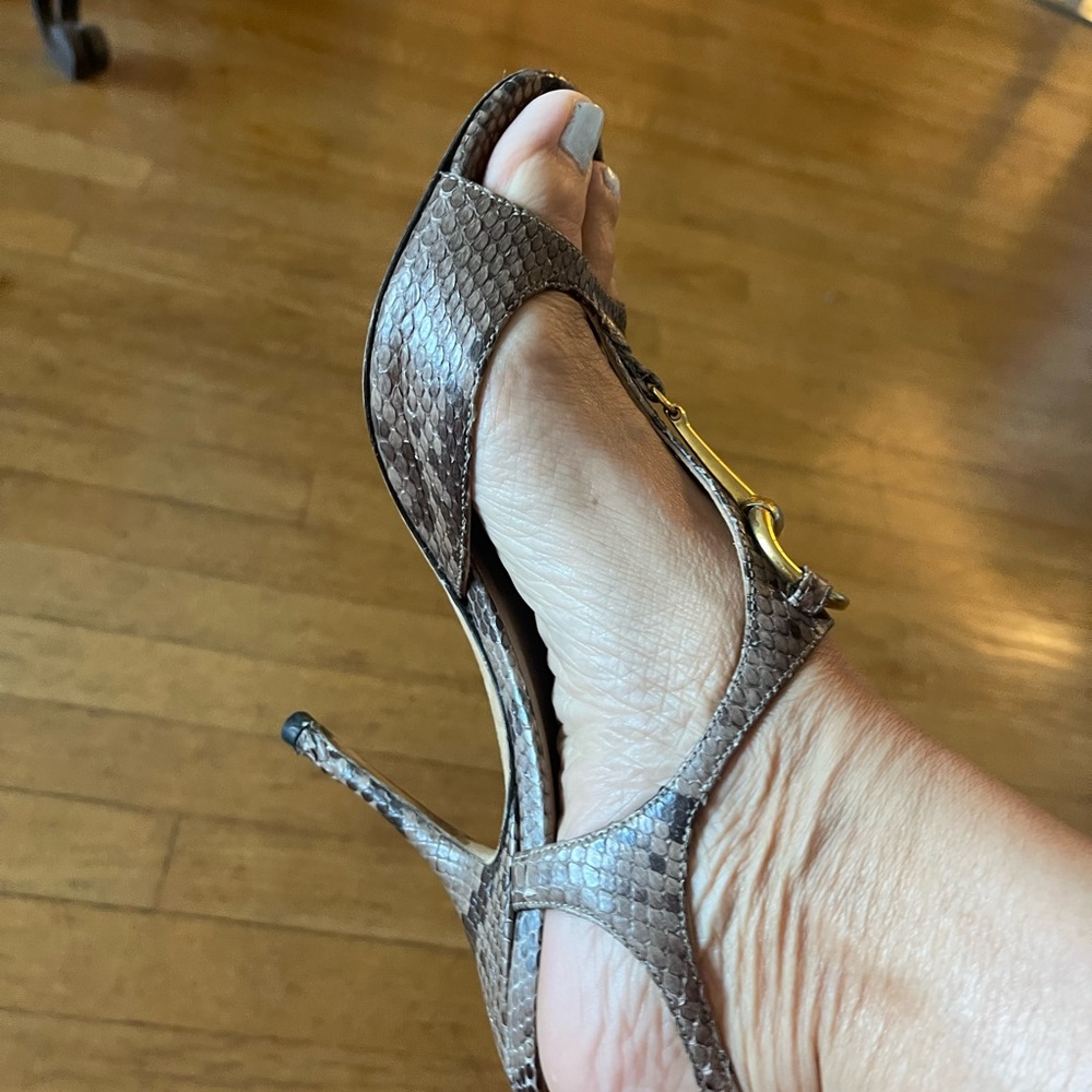 Gucci Snakeskin Sandals with Gold Accents great condition! - Picture 4 of 5